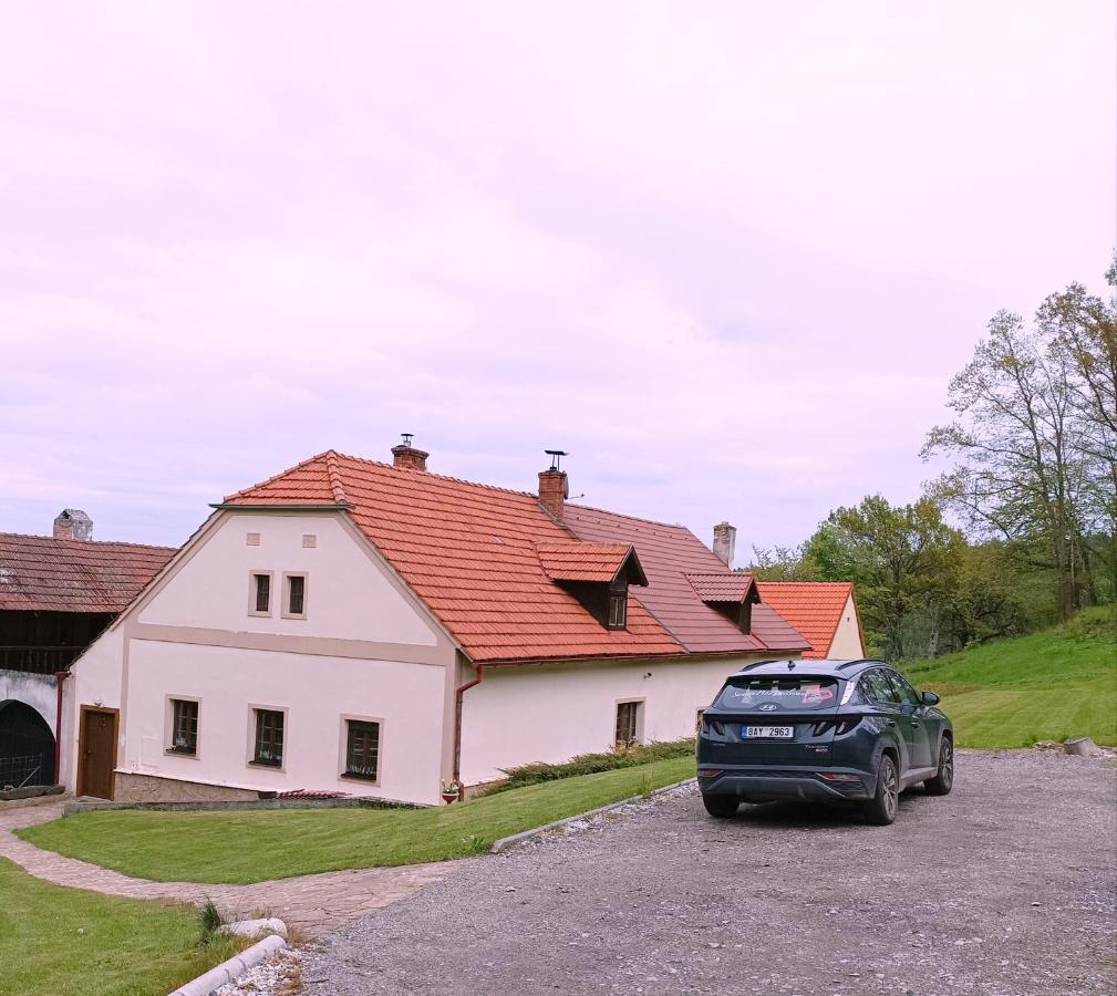 Old House In Forest Kremze 外观 照片